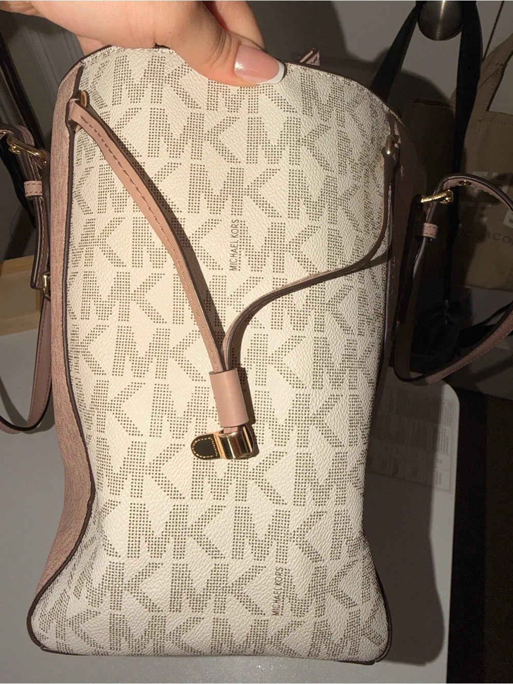 Michael Kors Voyager Medium Signature Tote Blush Pink Cream Gold Hardware